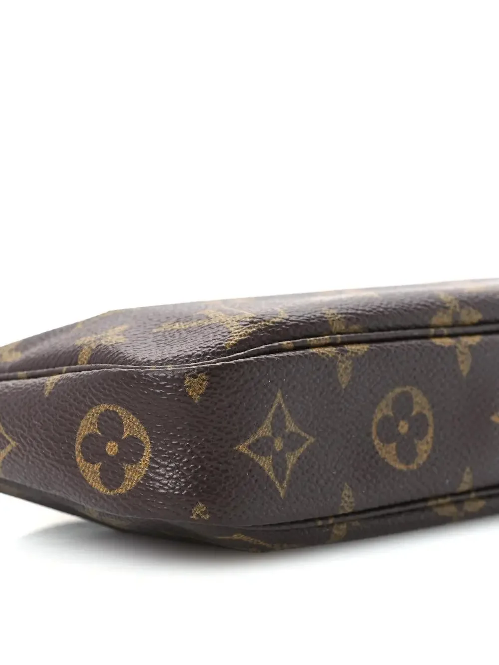 Louis Vuitton step out